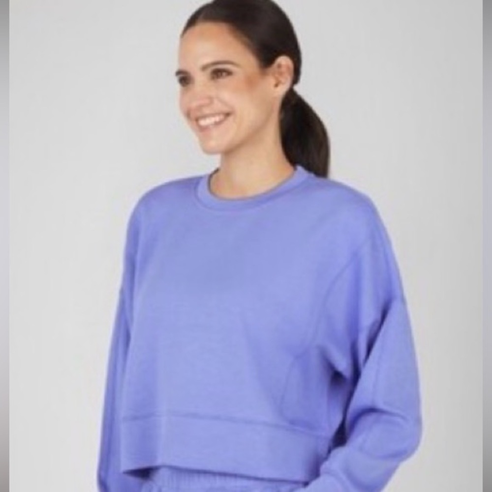 Yogalicious Scuba Zuri Cropped Crew Pullover Size L